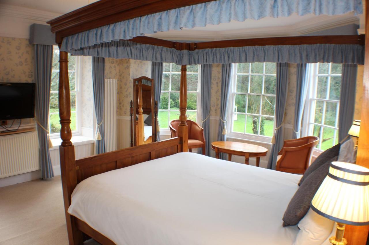 Rose In Vale Country House Hotel St Agnes  Exterior photo