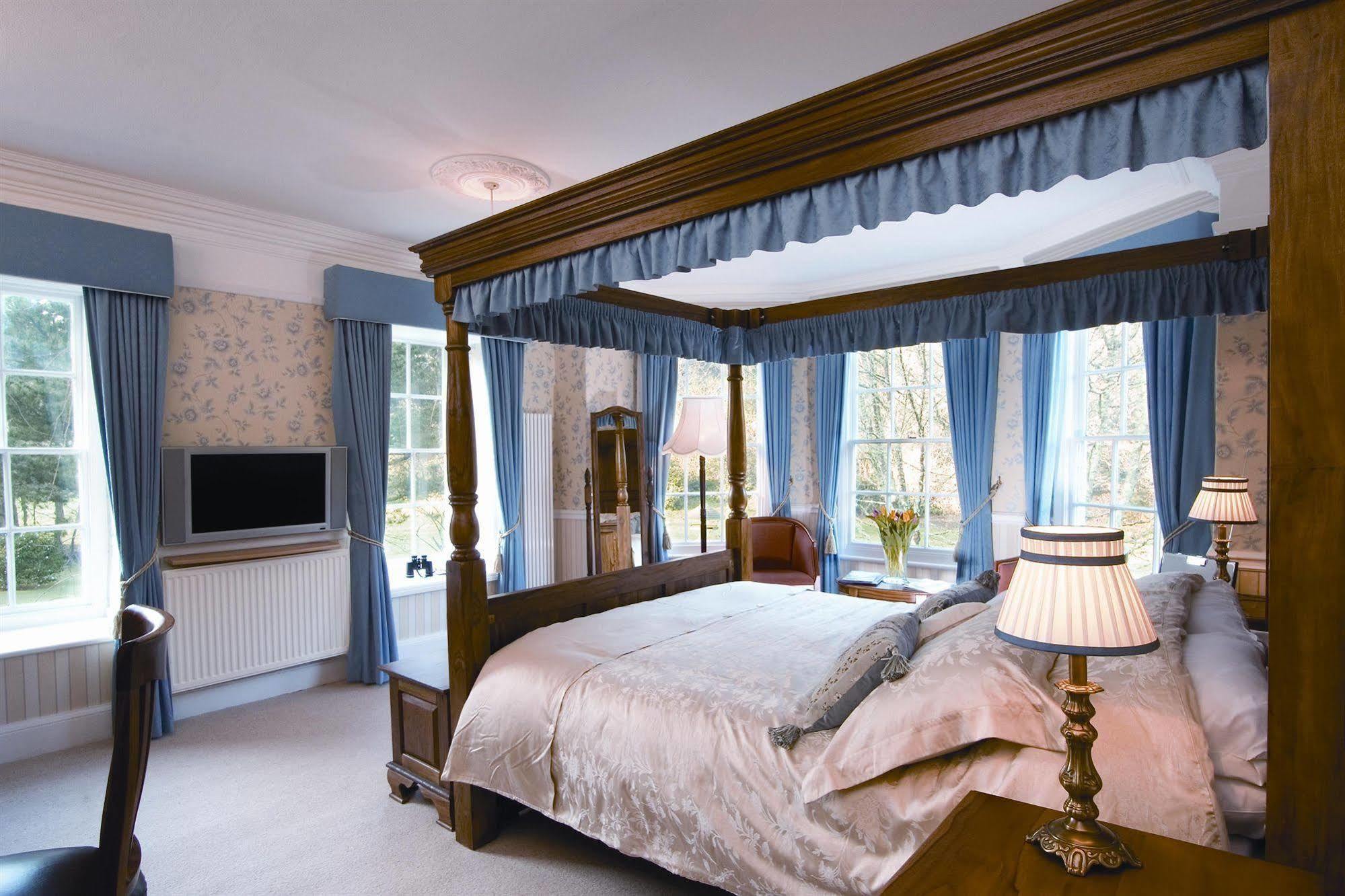 Rose In Vale Country House Hotel St Agnes  Exterior photo