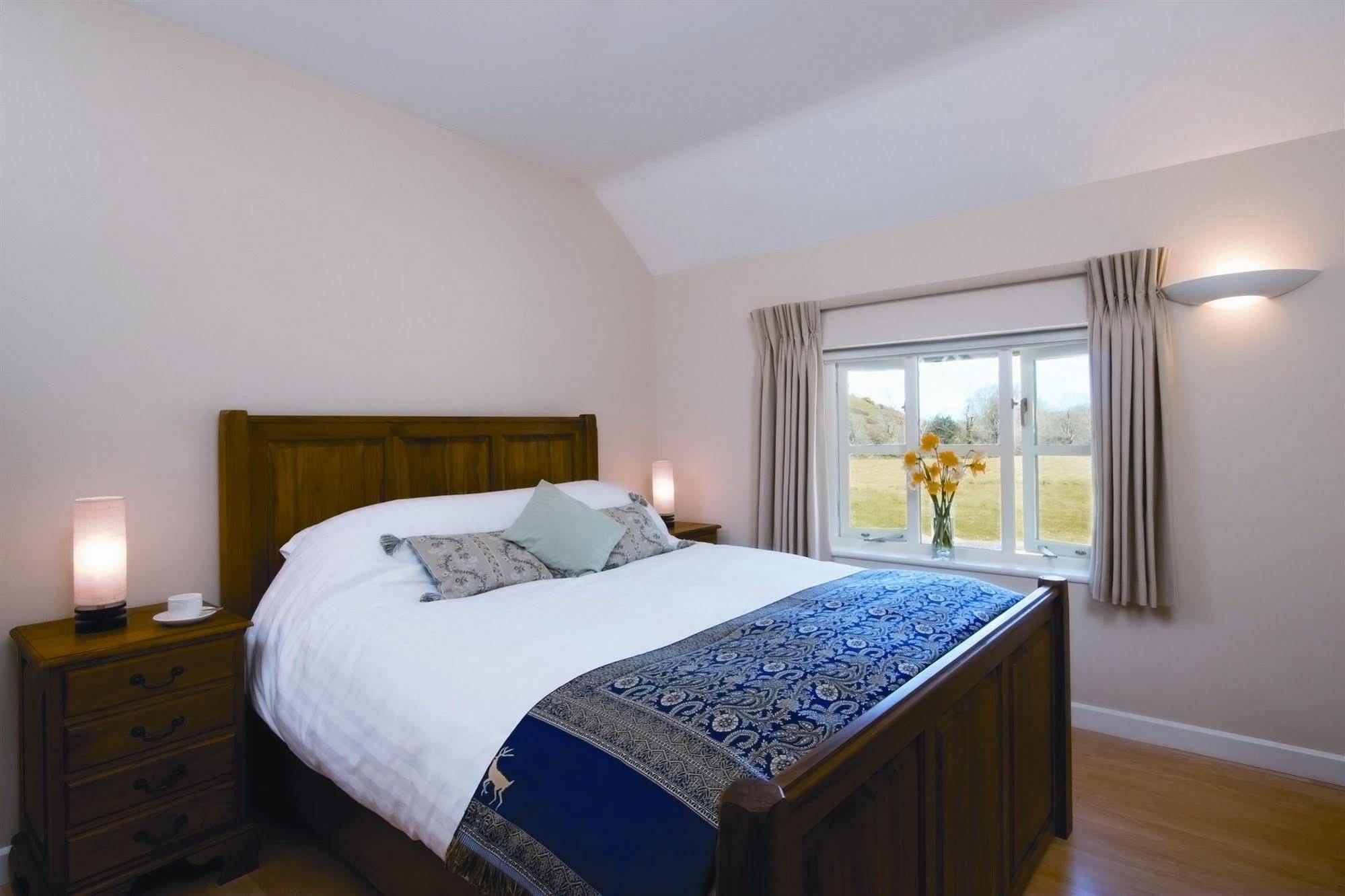 Rose In Vale Country House Hotel St Agnes  Exterior photo
